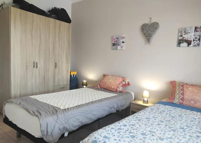 Appartement Three Bedroom - *